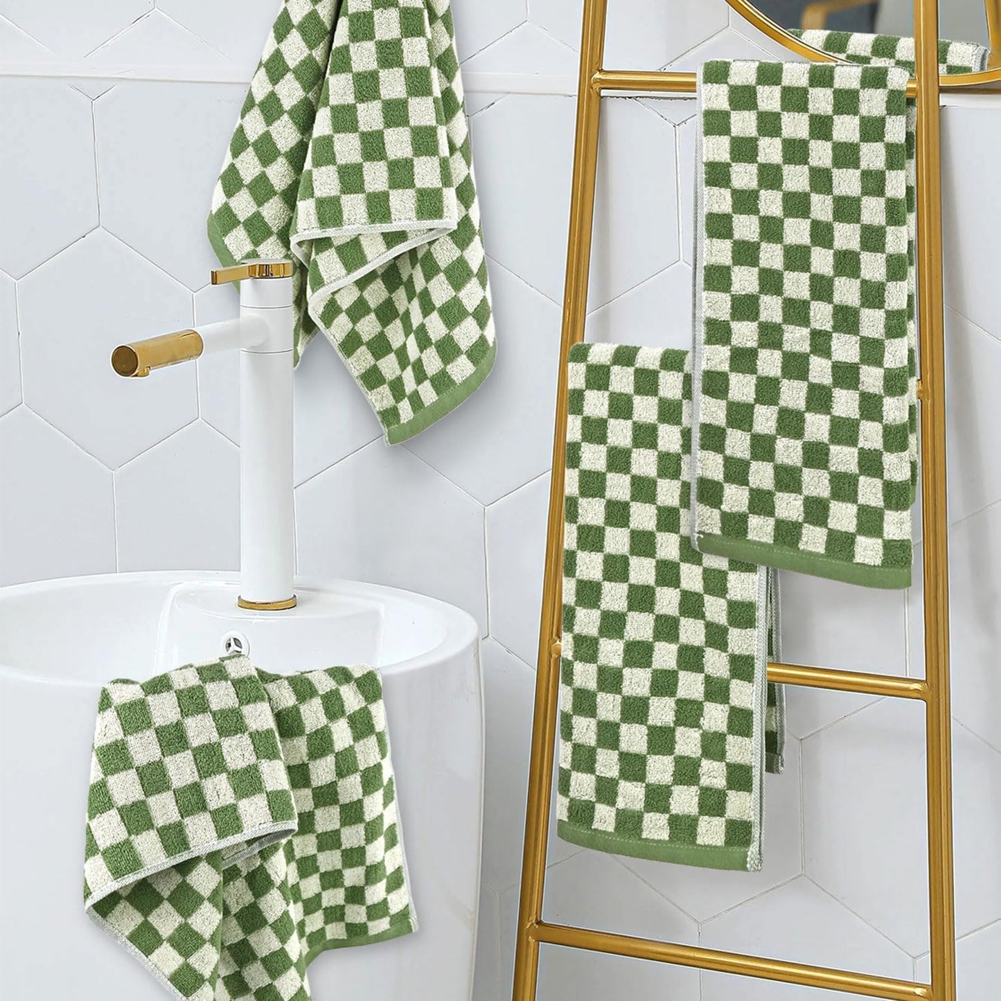 Cute Checkered Bathroom Towels